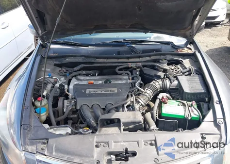 2009 Honda Accord 2.4 Ex-L from USA, damaged, VIN 1HGCP26899A057422